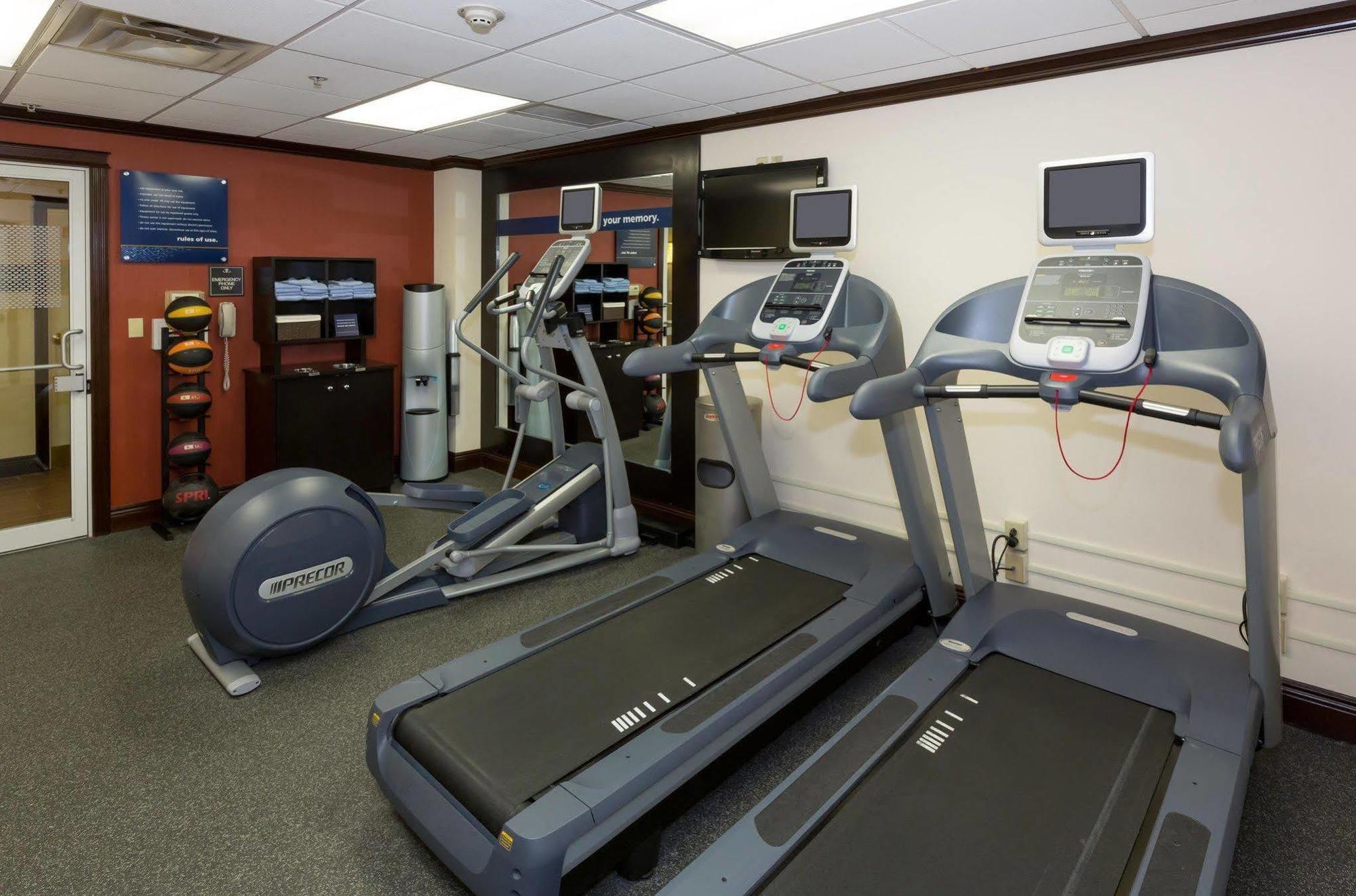 Hotel Hampton Buffalo-williamsville 3*